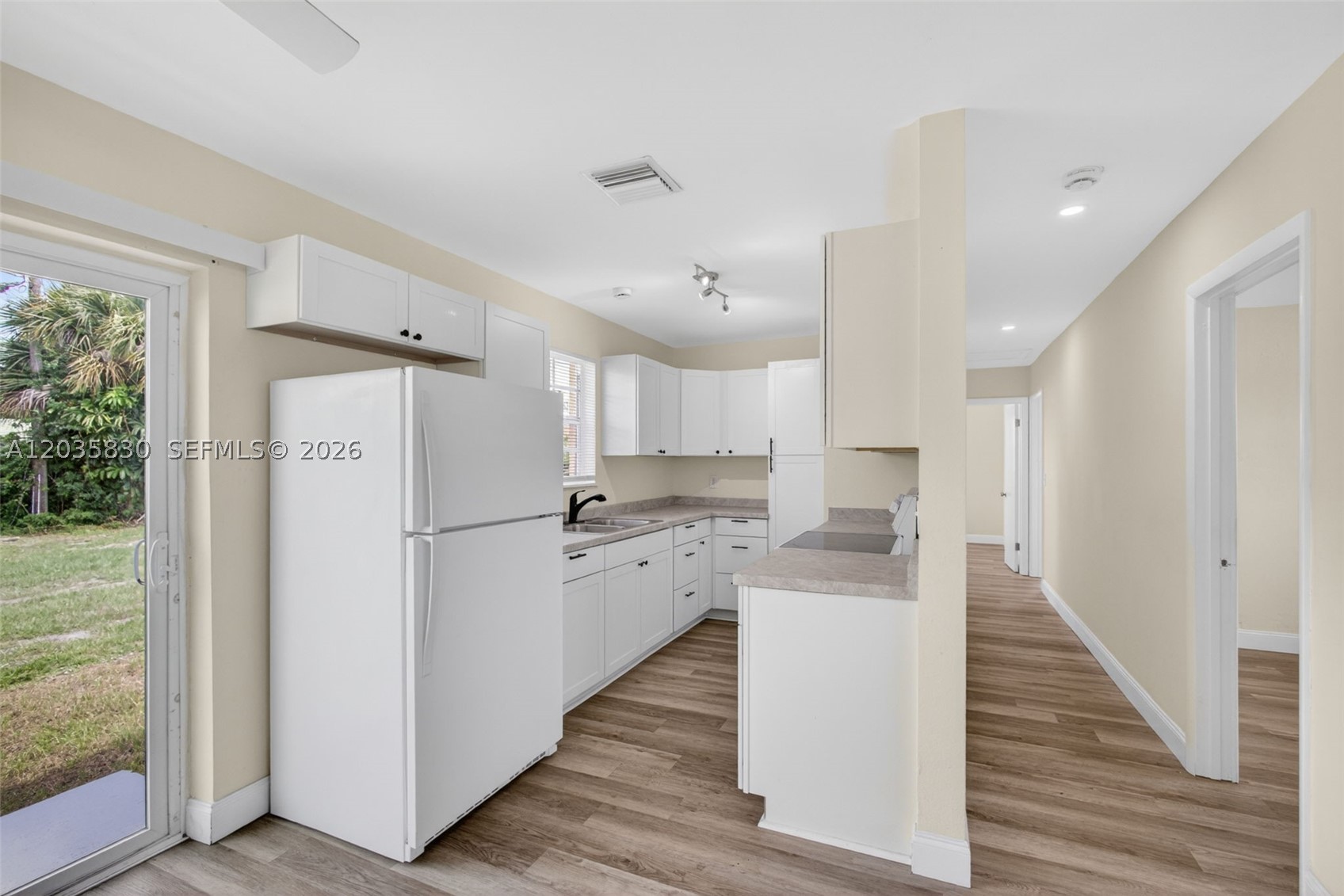 PARK MANOR 2 - Residential