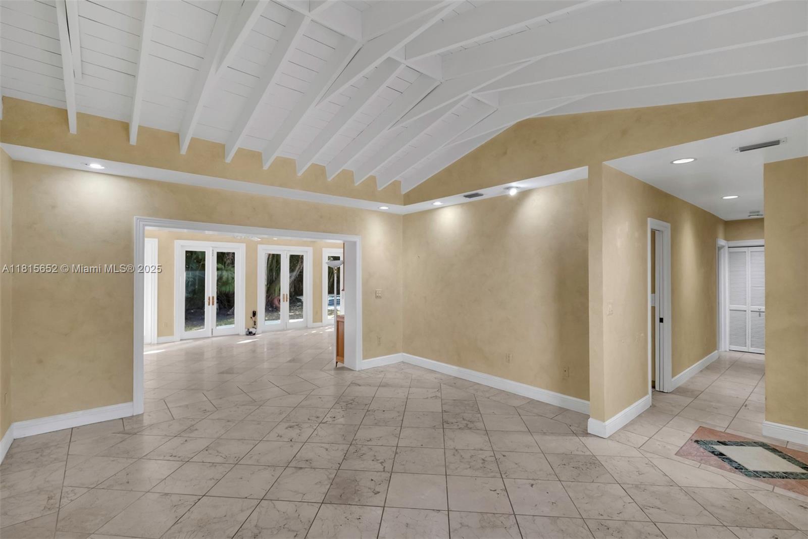 BISCAYNE KEY ESTATES - Residential