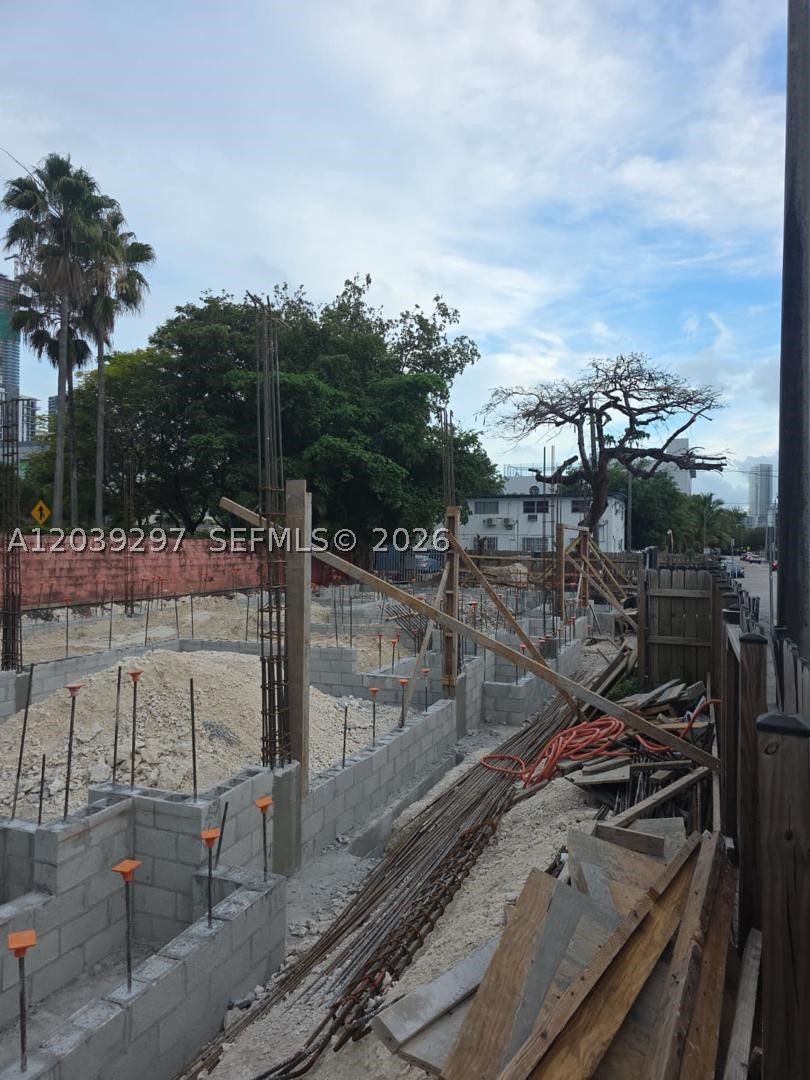 CITY OF MIAMI SOUTH - Residential