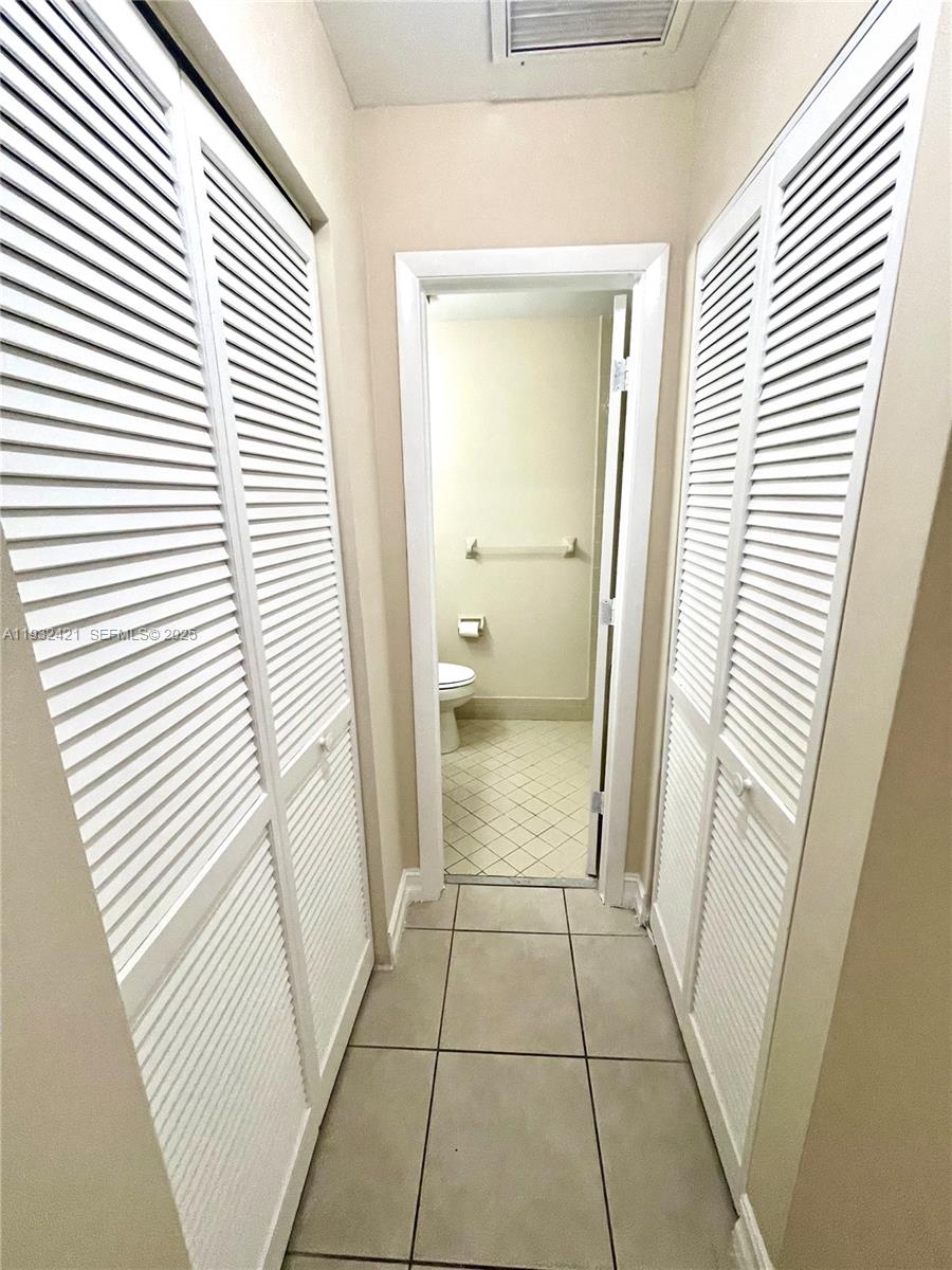 WATERS EDGE OF CORAL SPRI - Residential Lease