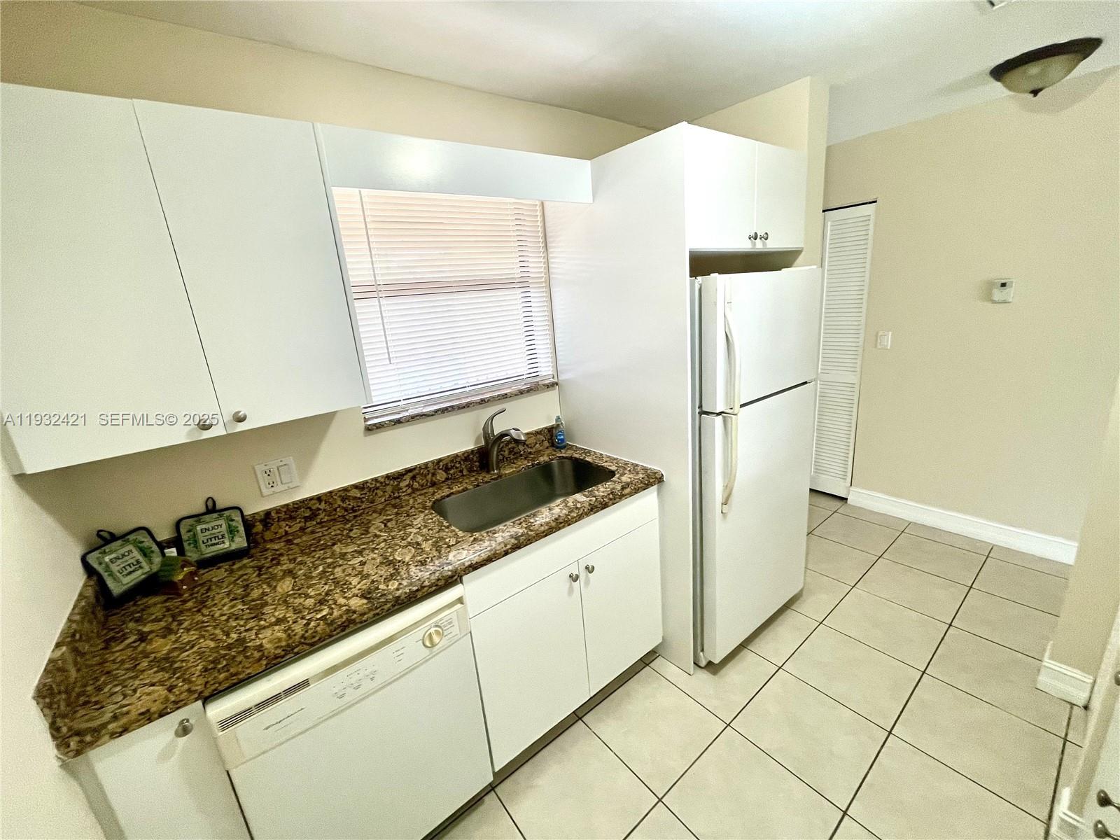 WATERS EDGE OF CORAL SPRI - Residential Lease