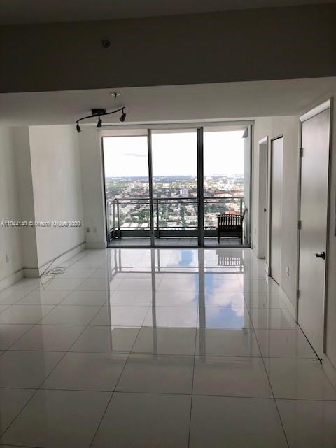 MINT CONDO - Residential Lease