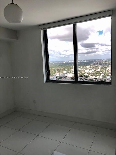 MINT CONDO - Residential Lease