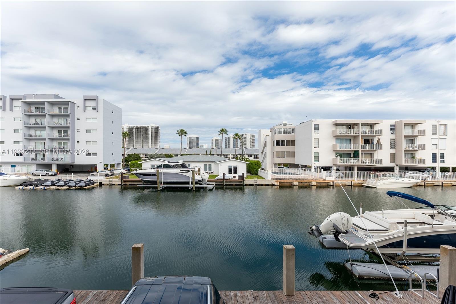 CARIBBEAN HOUSE CONDO - Residential