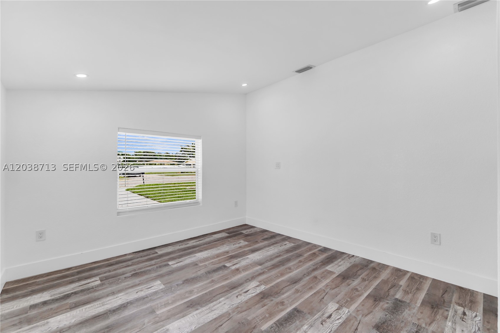 GOLF PARK SEC 2 REV - Residential Lease