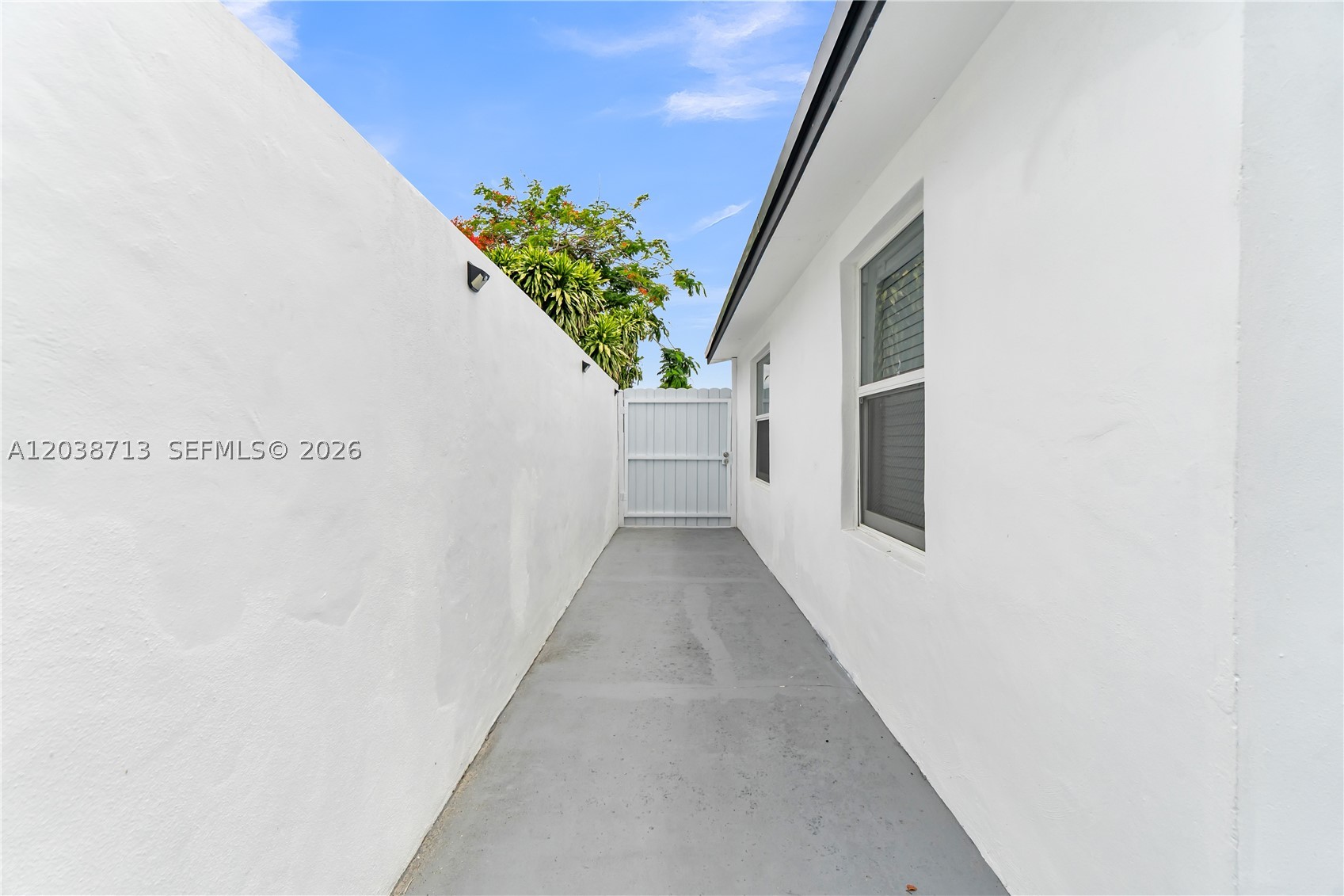 GOLF PARK SEC 2 REV - Residential Lease
