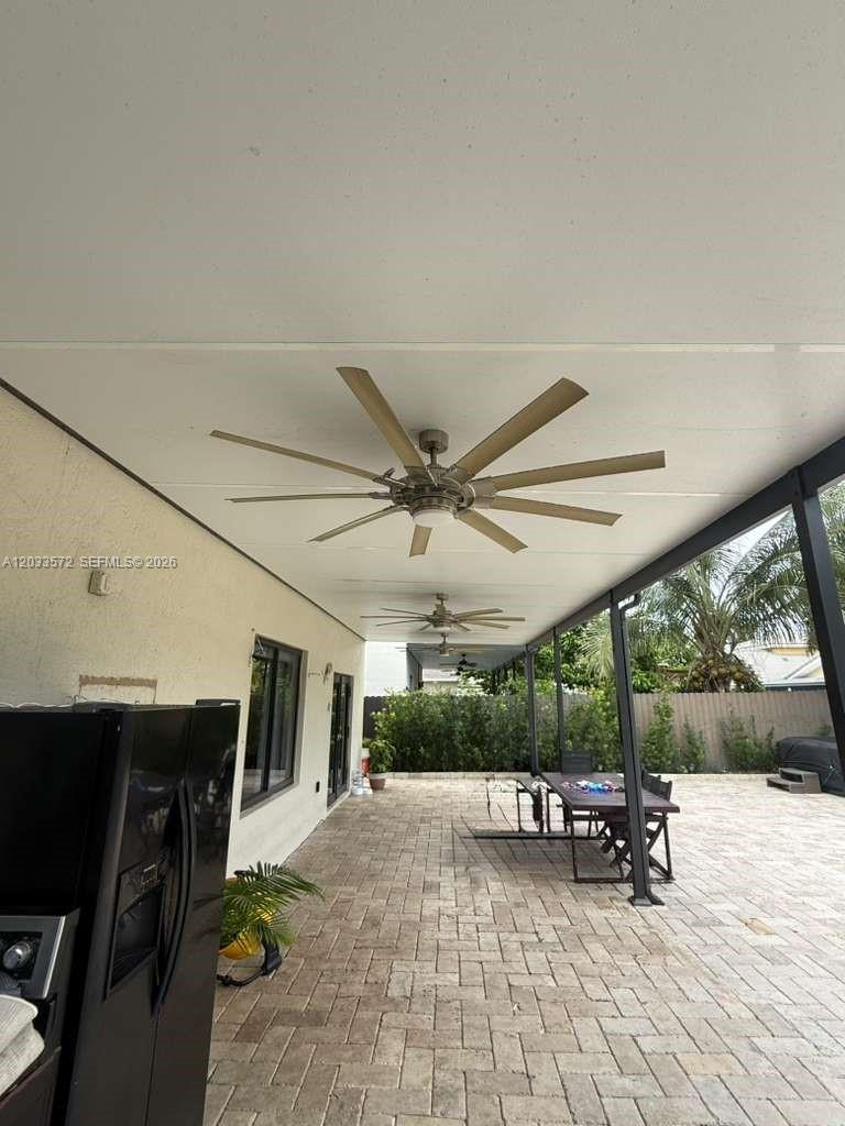BAY GARDENS - Residential