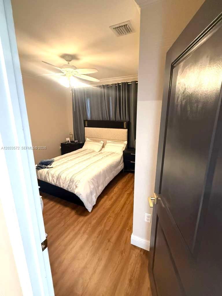 BAY GARDENS - Residential