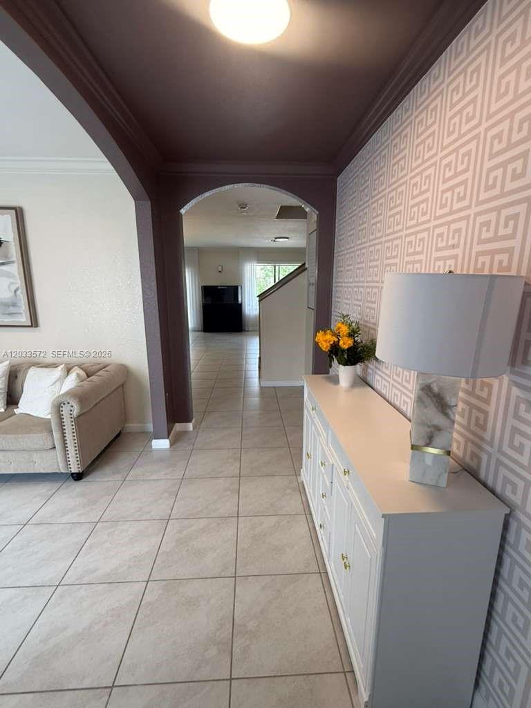 BAY GARDENS - Residential
