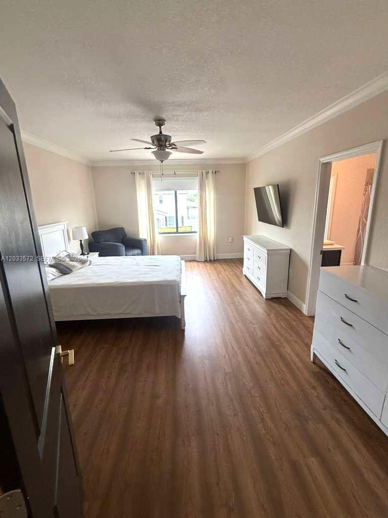 BAY GARDENS - Residential