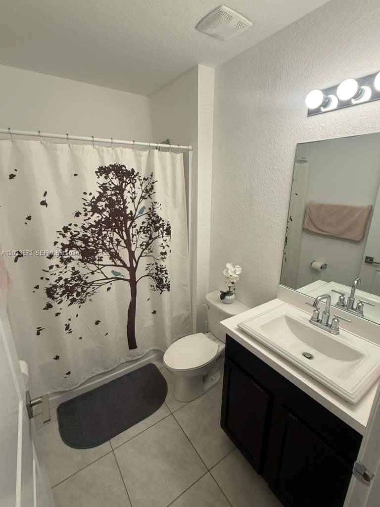 BAY GARDENS - Residential