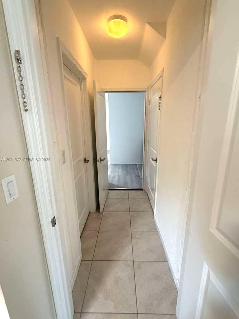 BAY GARDENS - Residential