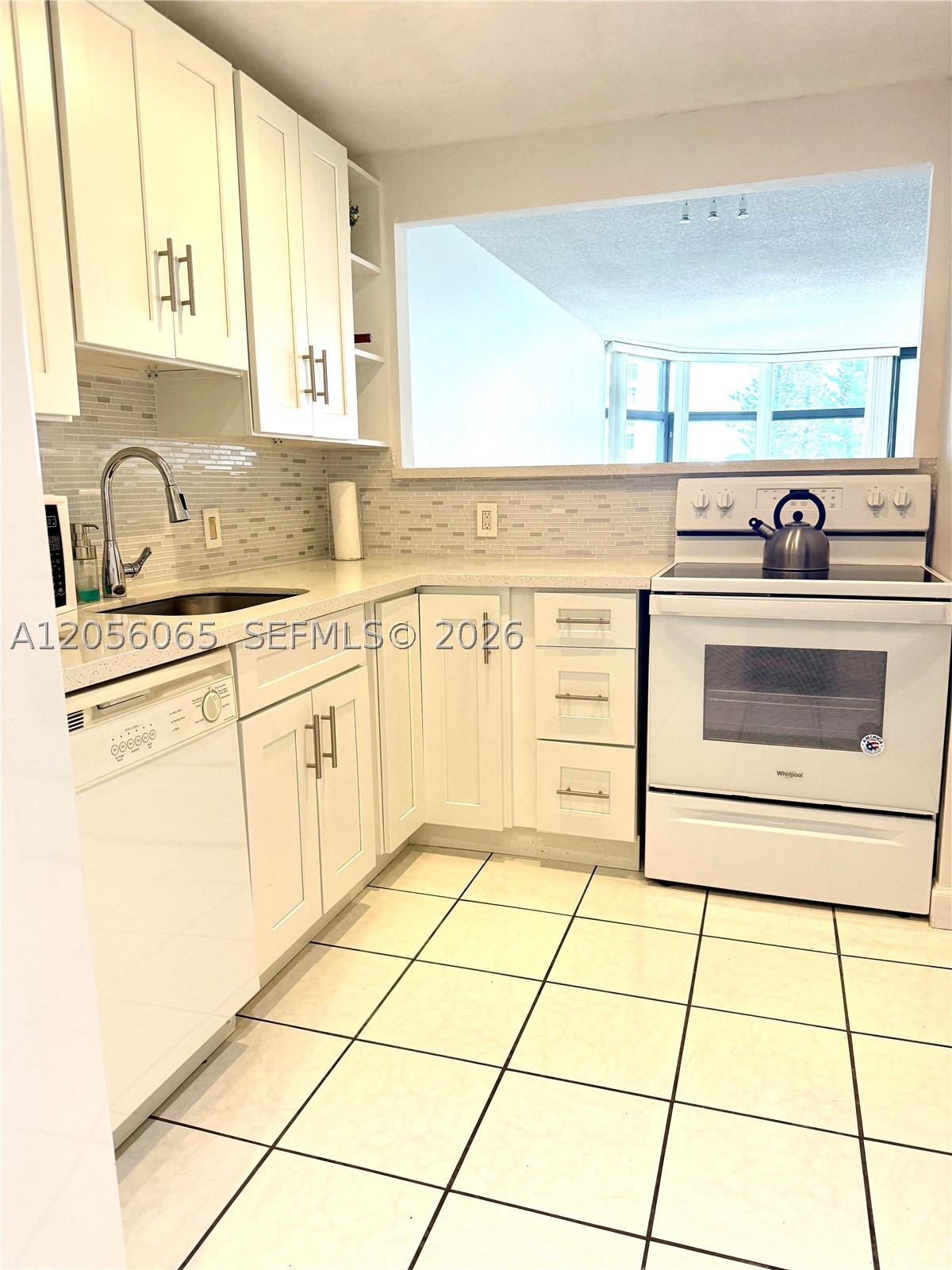 BONAVIDA CONDO - Residential