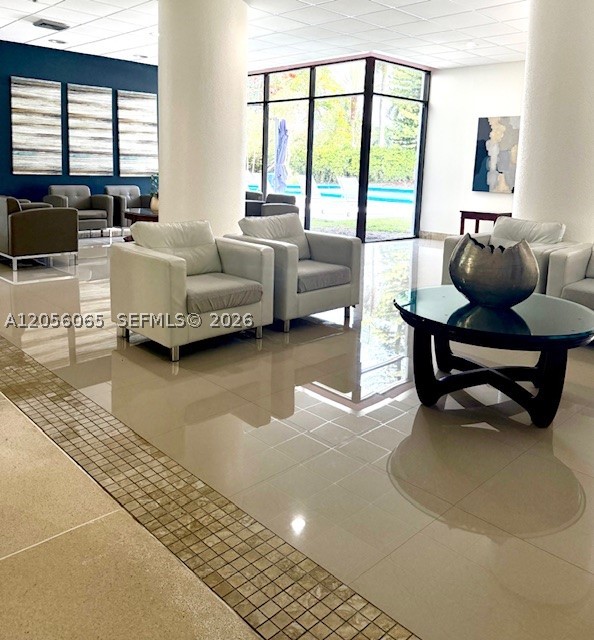 BONAVIDA CONDO - Residential