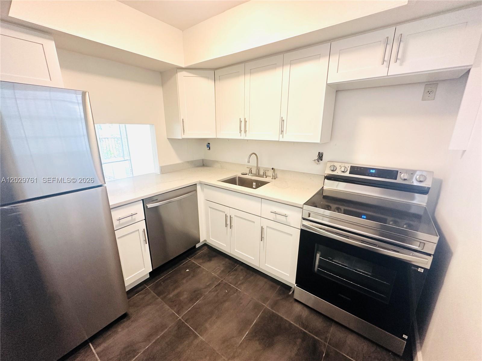 ROYAL PALM VILLAS CONDO - Residential