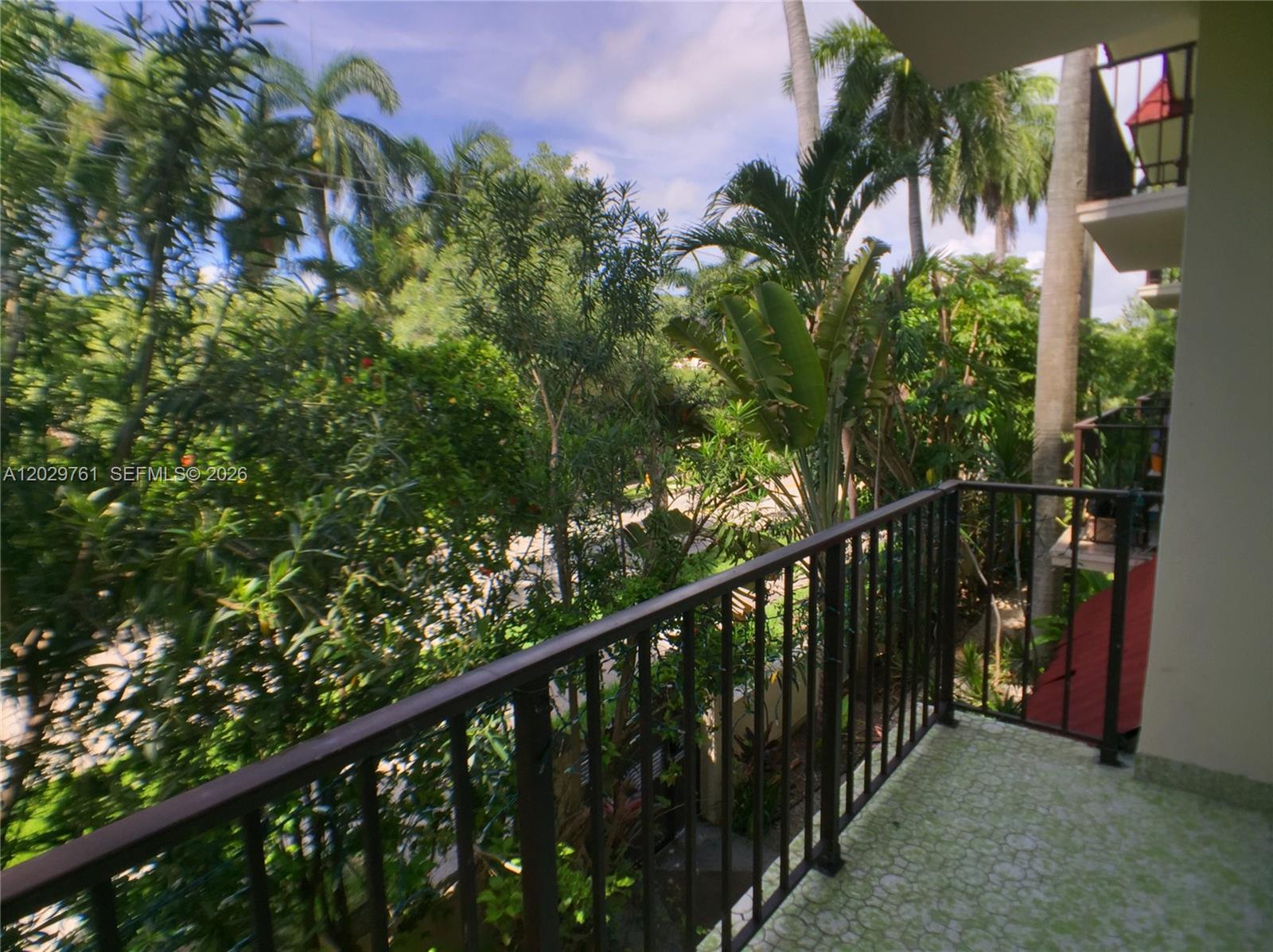 ROYAL PALM VILLAS CONDO - Residential