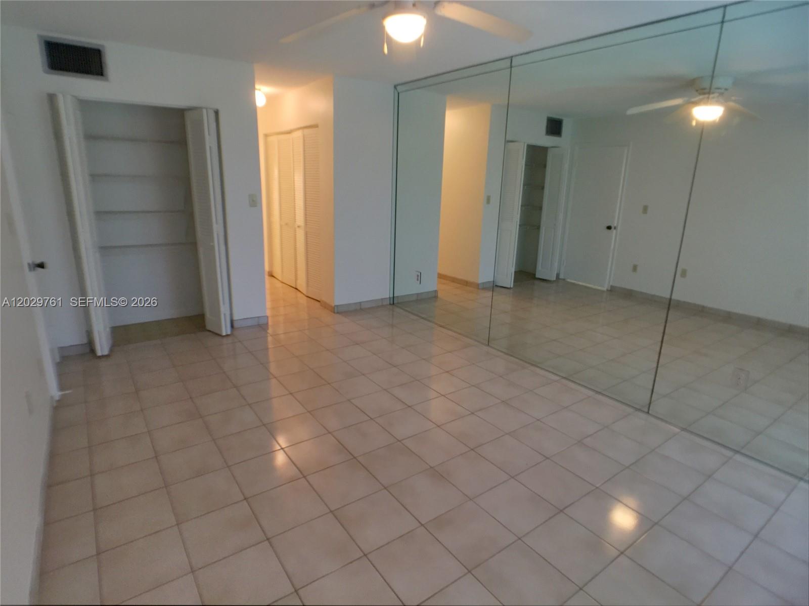ROYAL PALM VILLAS CONDO - Residential