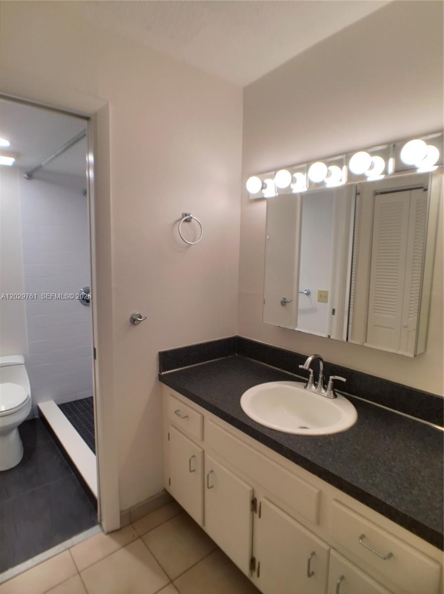 ROYAL PALM VILLAS CONDO - Residential