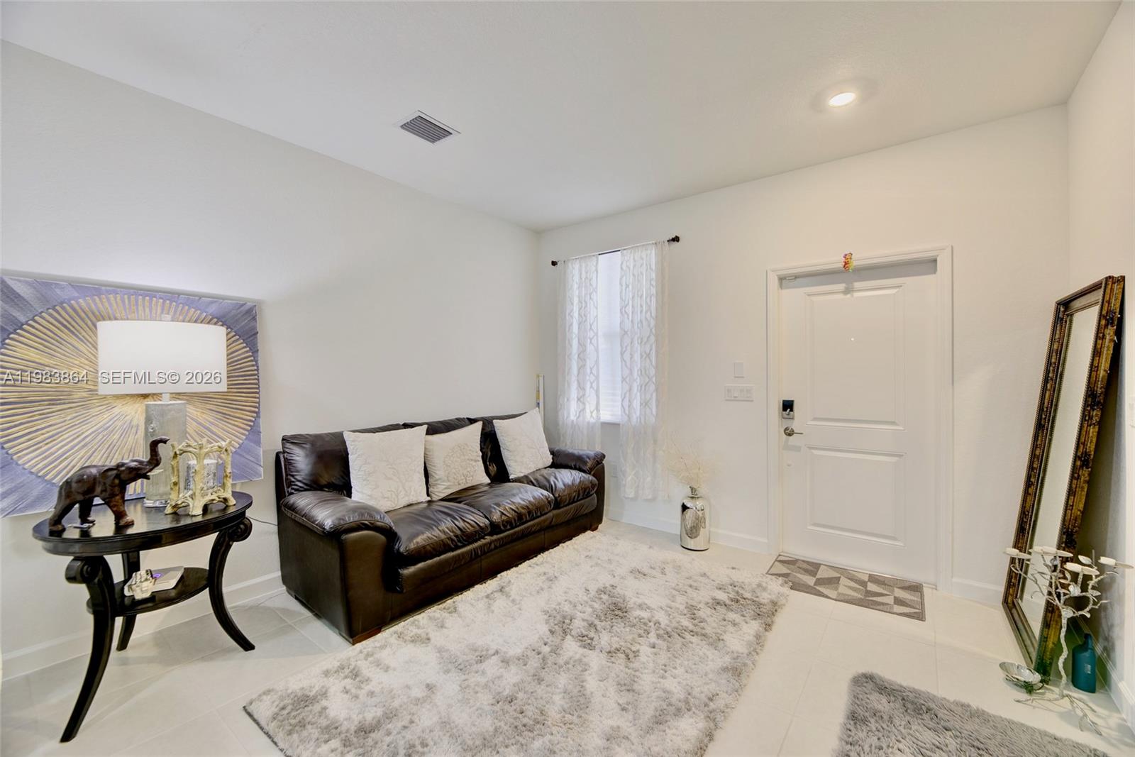 WINDSOR SQUARE - Residential
