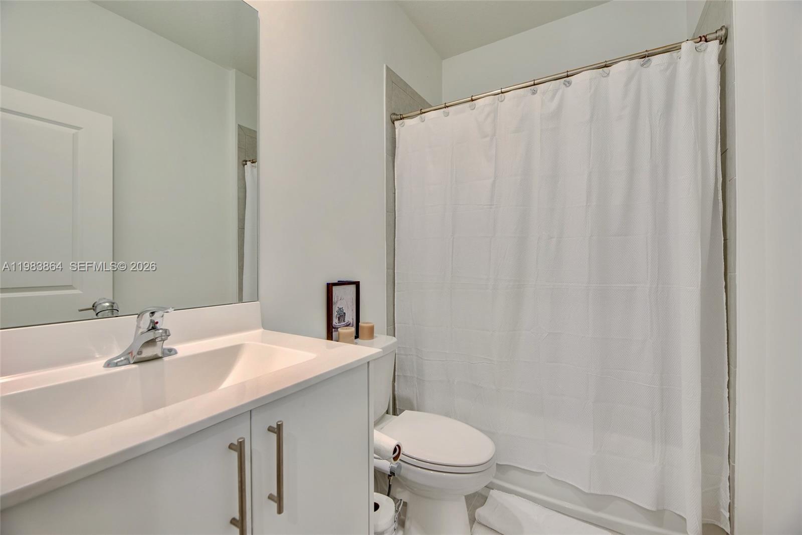 WINDSOR SQUARE - Residential