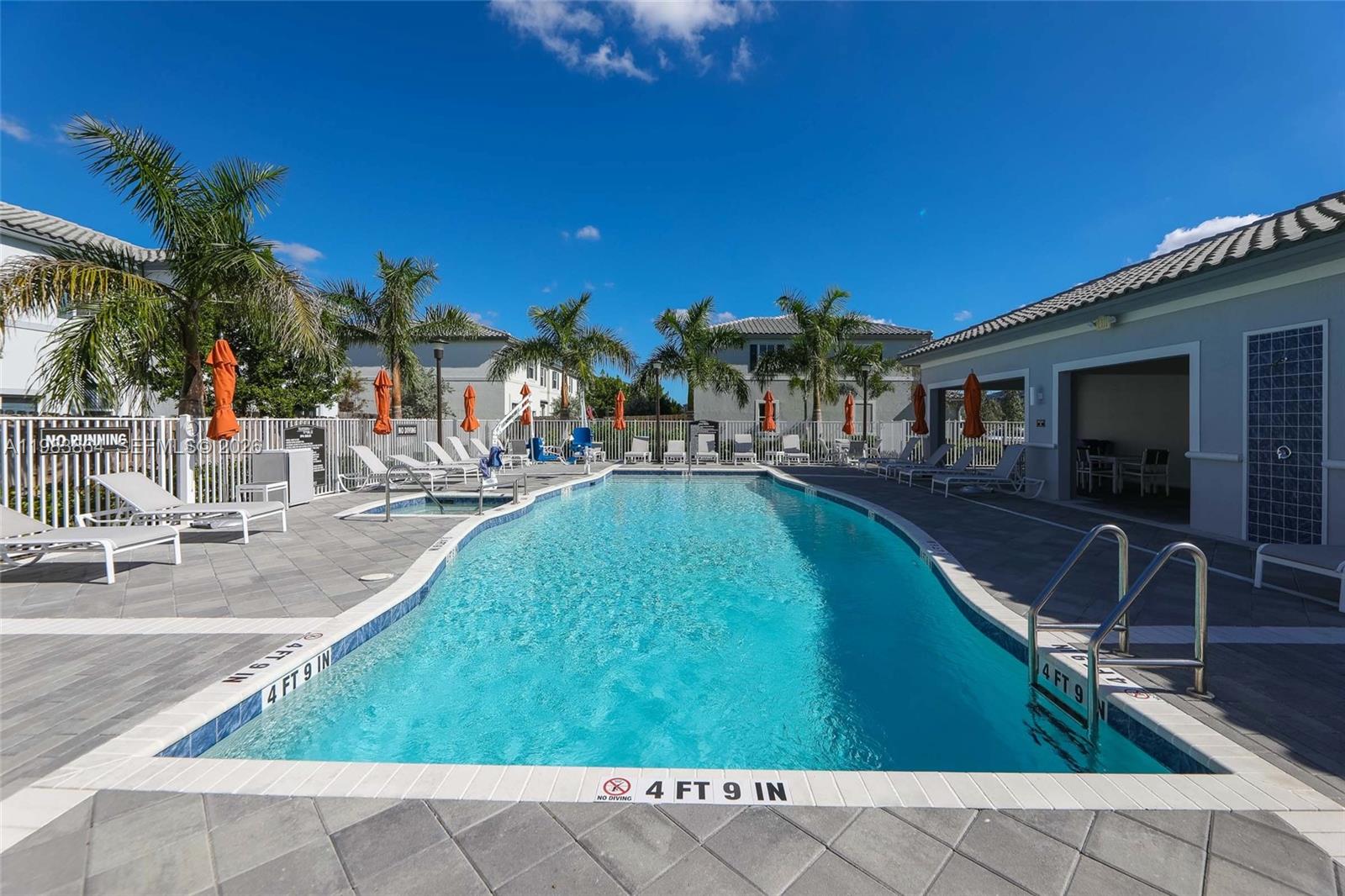 WINDSOR SQUARE - Residential