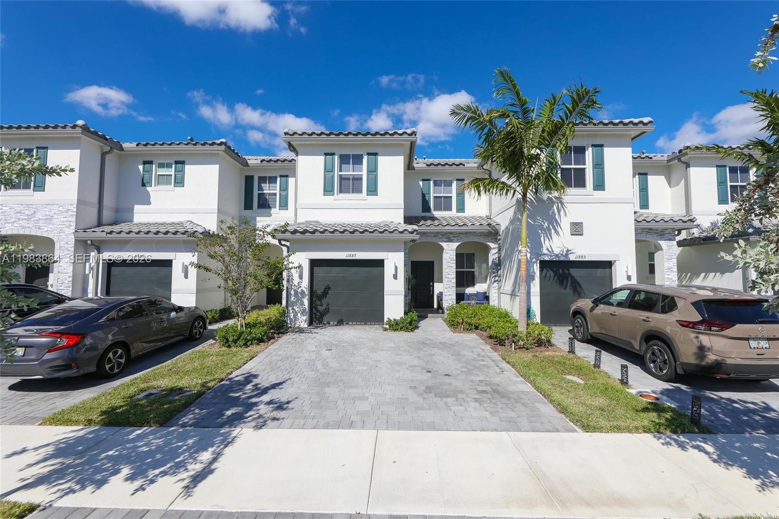WINDSOR SQUARE - Residential