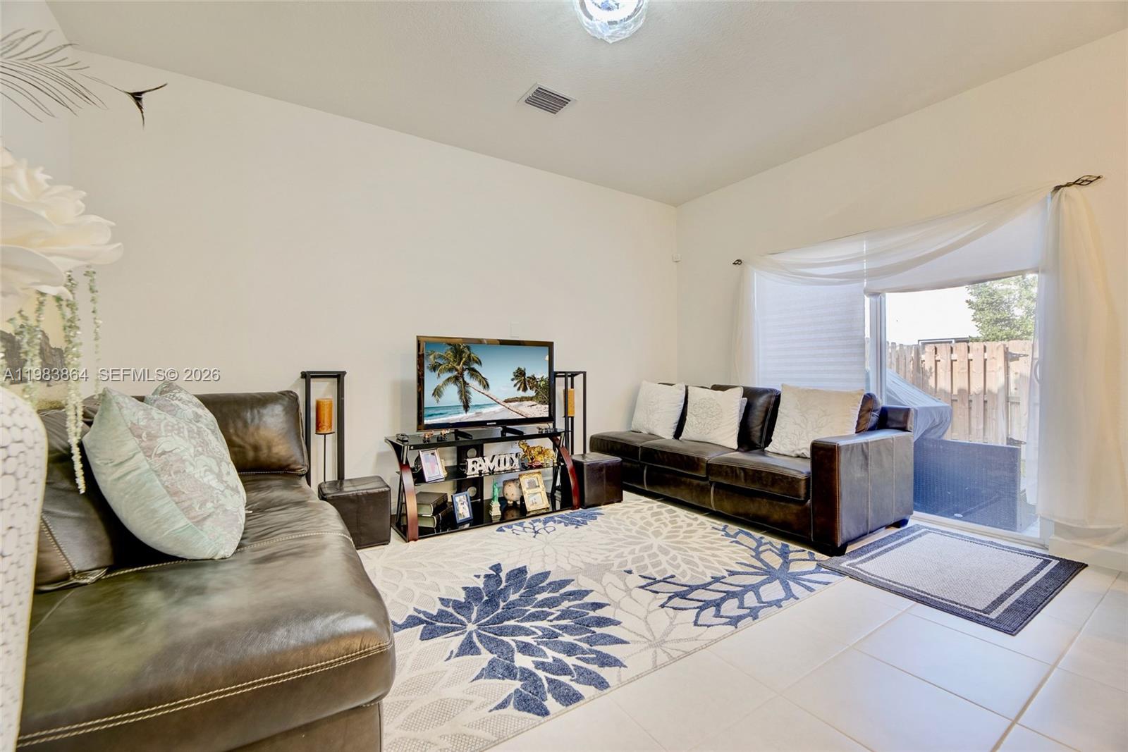 WINDSOR SQUARE - Residential