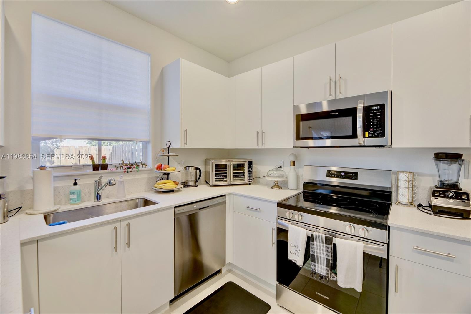 WINDSOR SQUARE - Residential