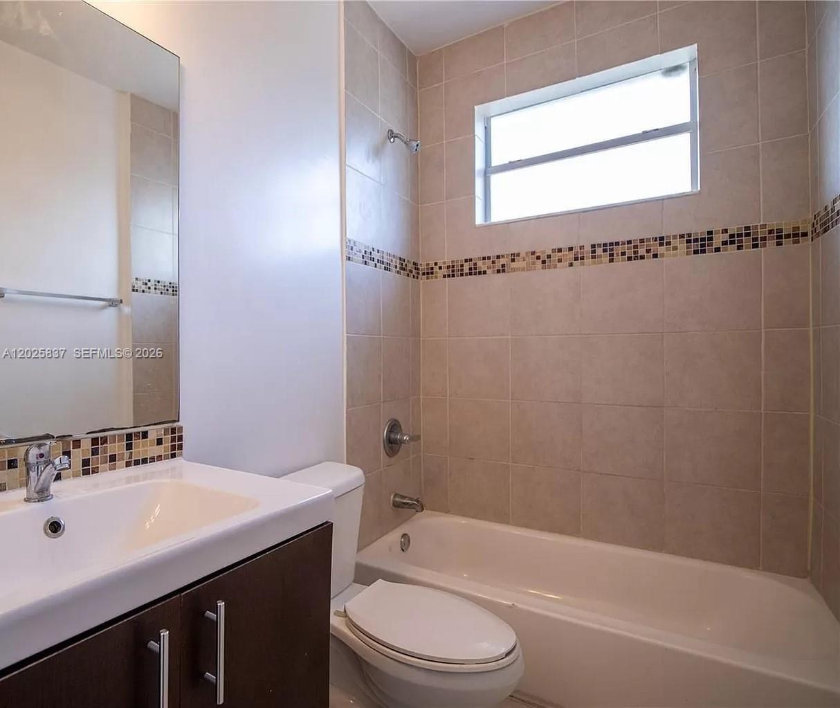 TRANQUILLA - Residential Lease