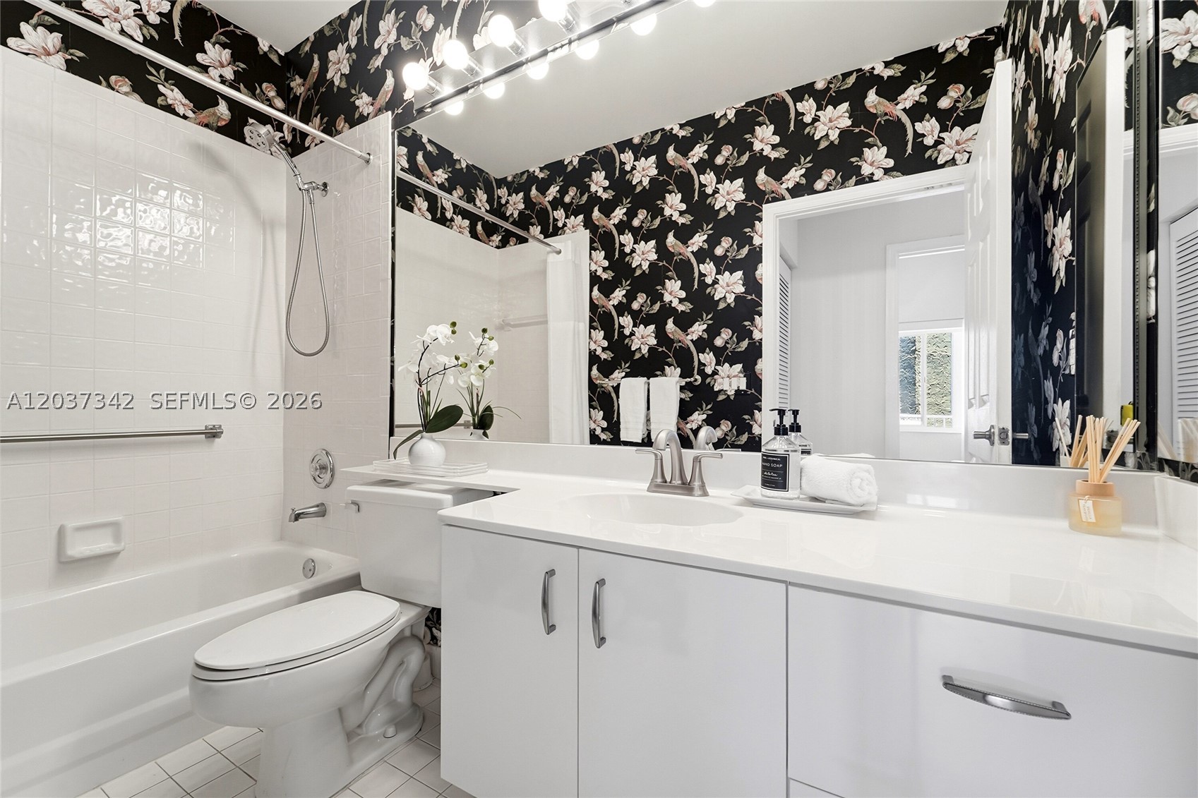 GRANVILLE CONDOMINIUM H - Residential