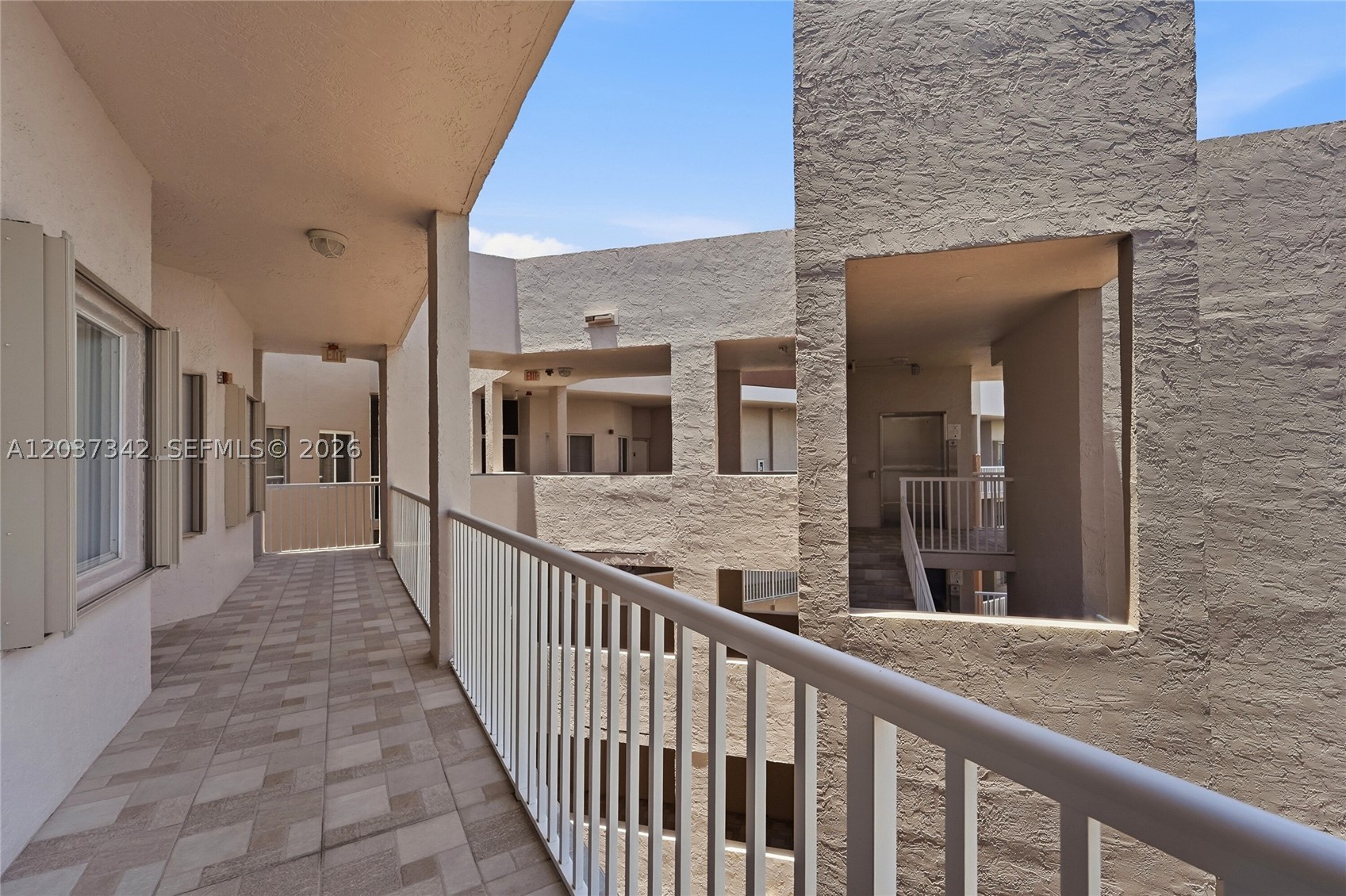 GRANVILLE CONDOMINIUM H - Residential