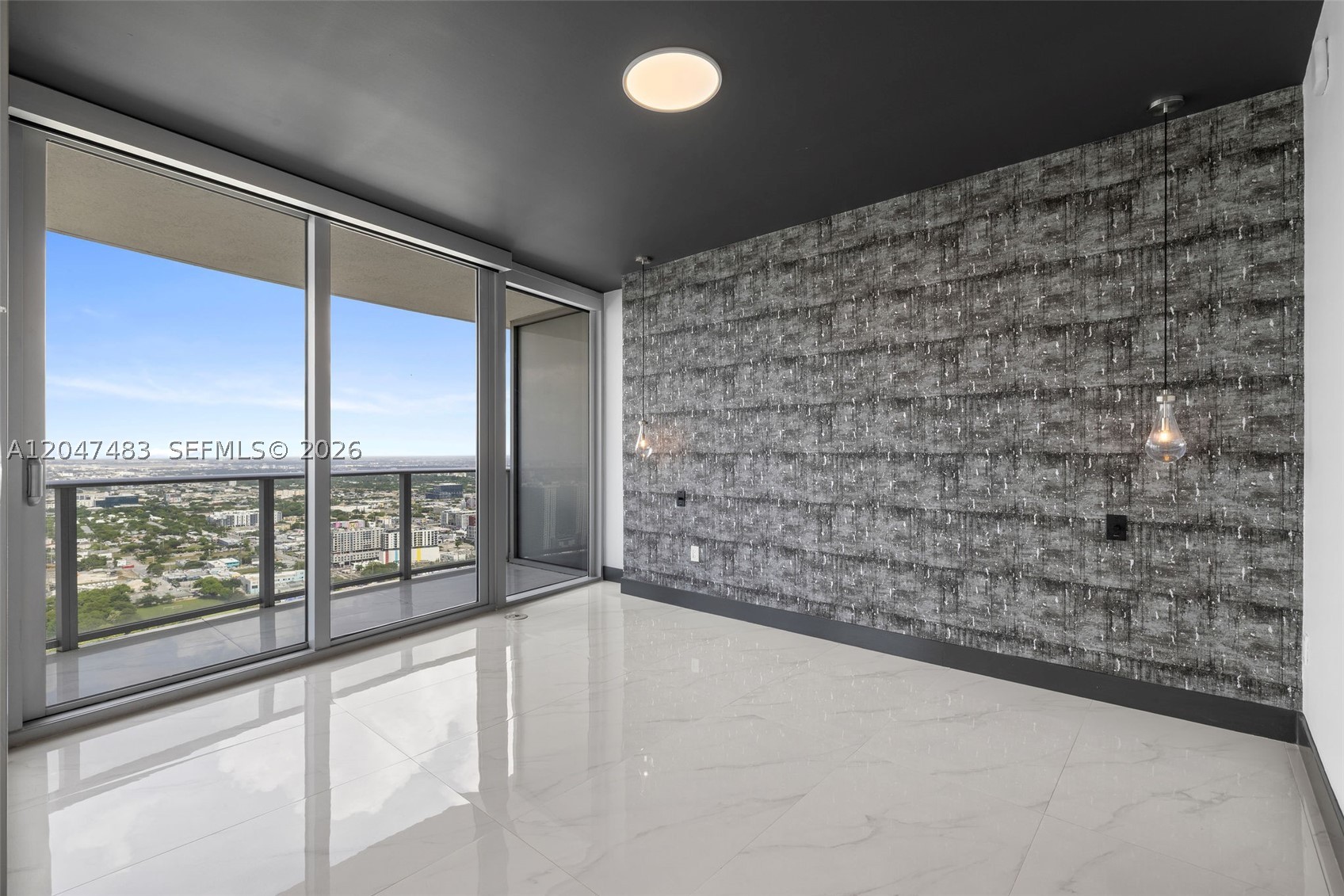 ARIA ON THE BAY CONDO - Residential