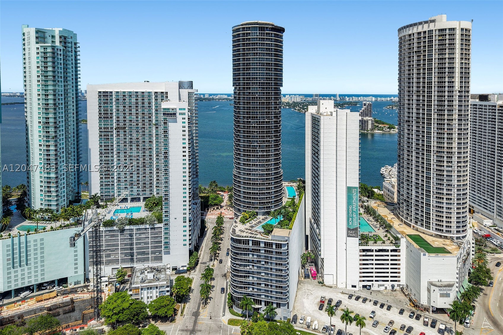 ARIA ON THE BAY CONDO - Residential