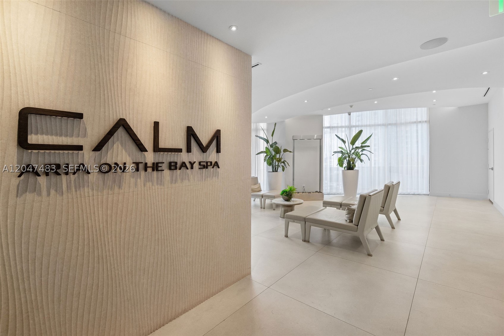 ARIA ON THE BAY CONDO - Residential