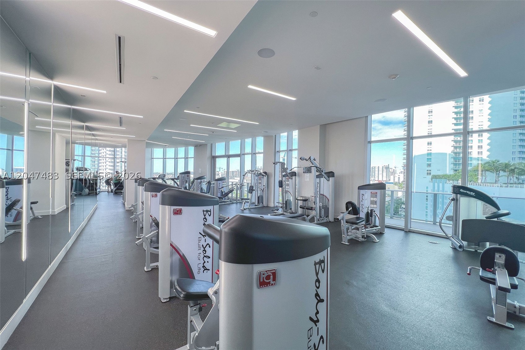 ARIA ON THE BAY CONDO - Residential