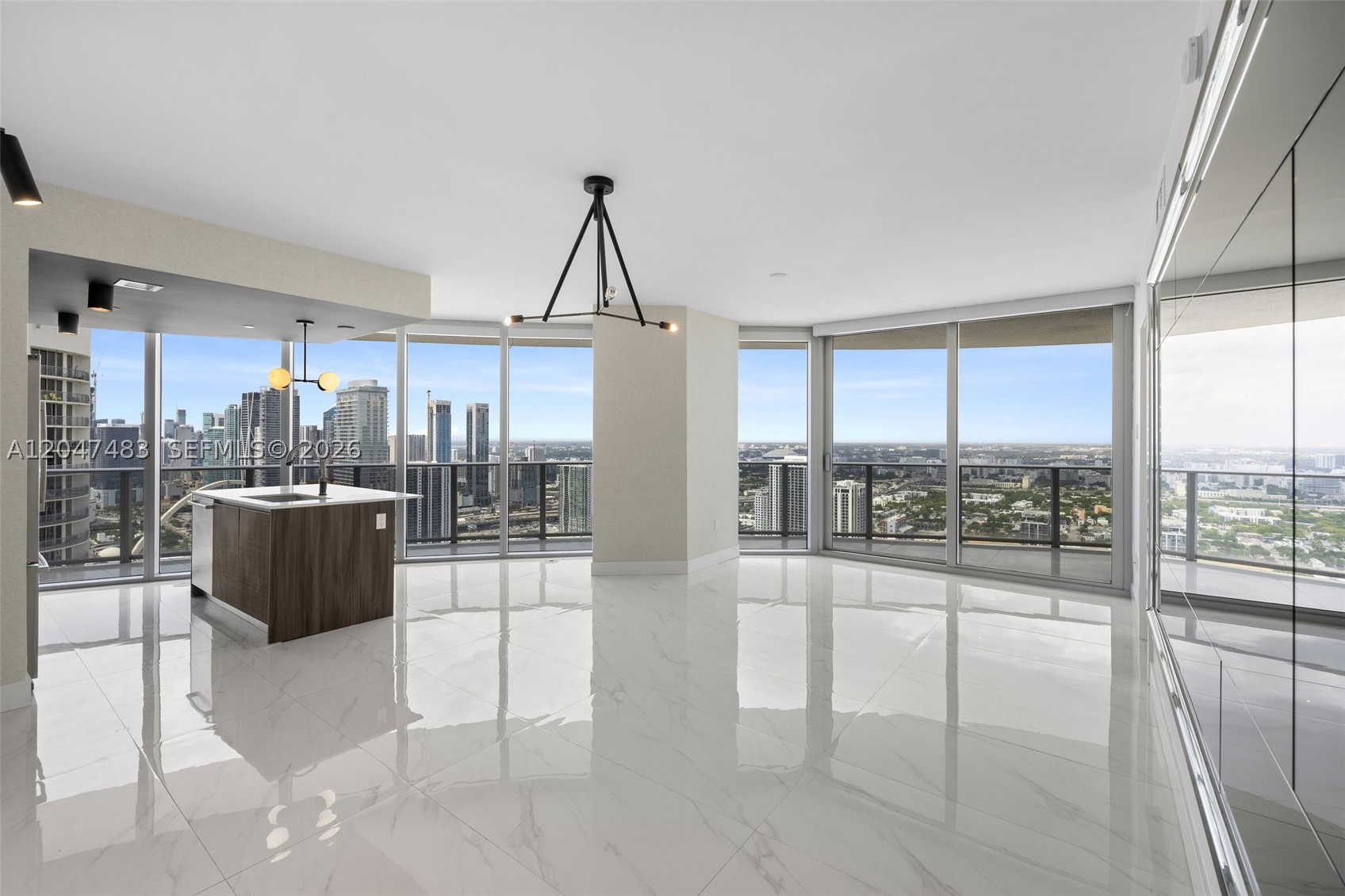 ARIA ON THE BAY CONDO - Residential