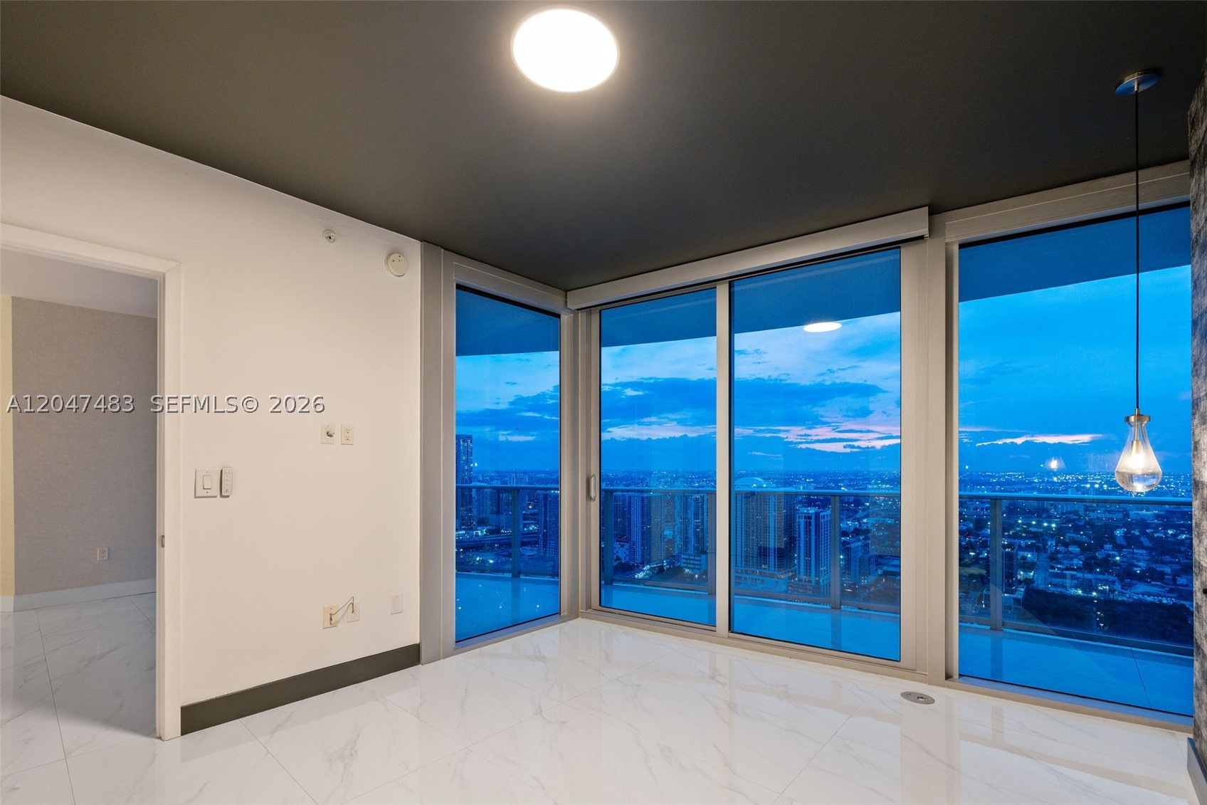 ARIA ON THE BAY CONDO - Residential