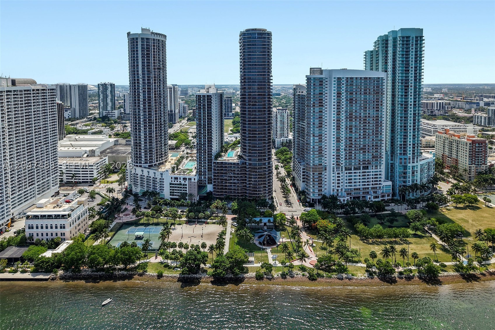 ARIA ON THE BAY CONDO - Residential