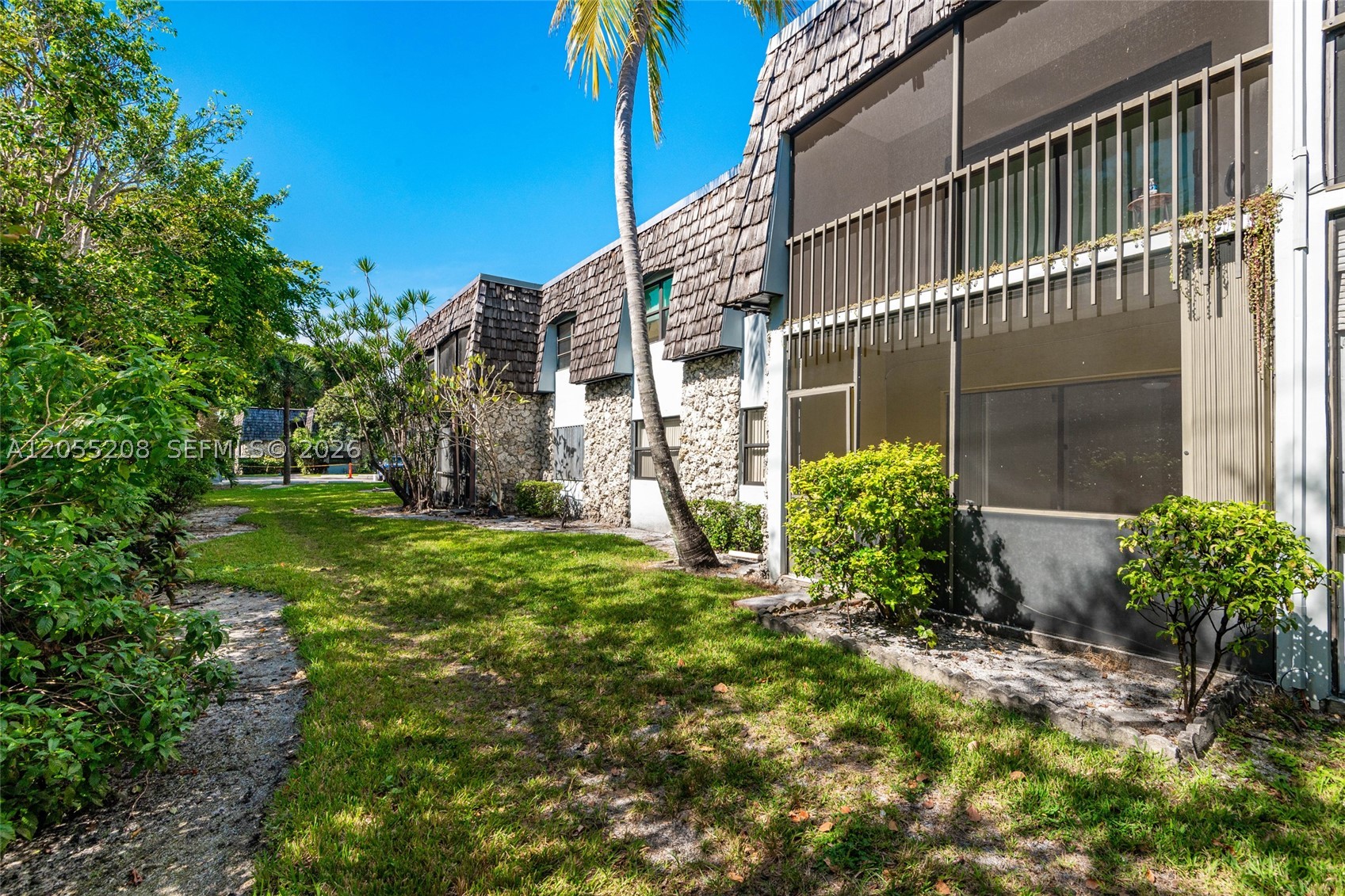 OAKLAND SHORES CONDOMINIU - Residential