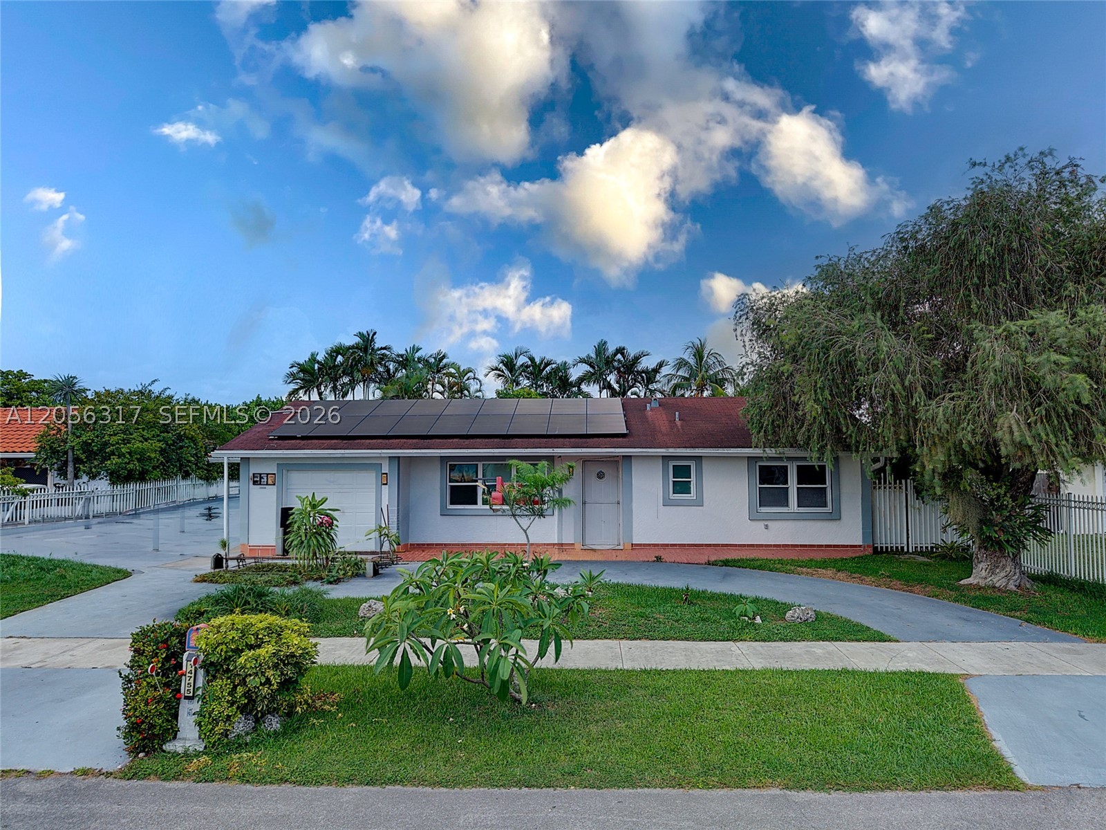 WESTWIND LAKES SEC 1 - Residential