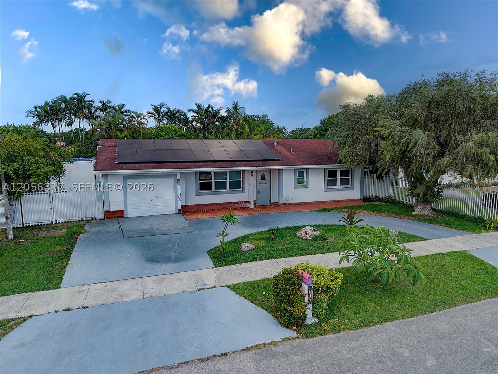 WESTWIND LAKES SEC 1 - Residential