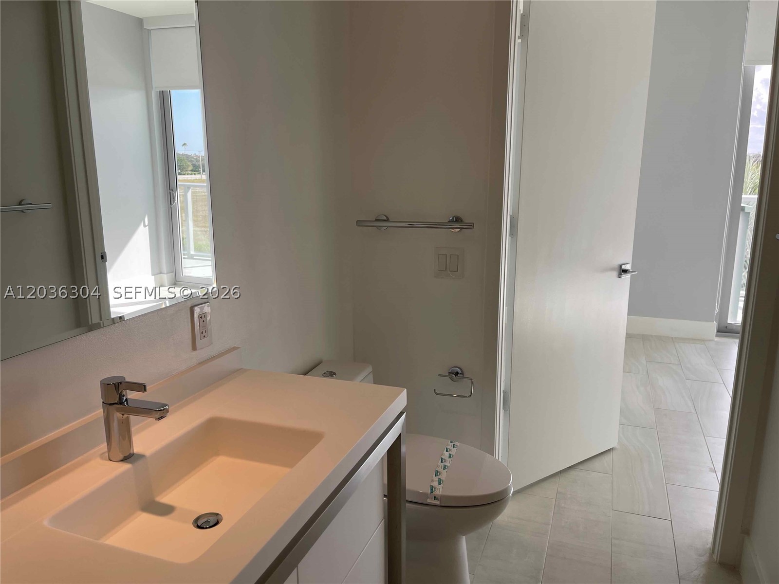 METROPICA NORTH TOWER ONE - Residential Lease