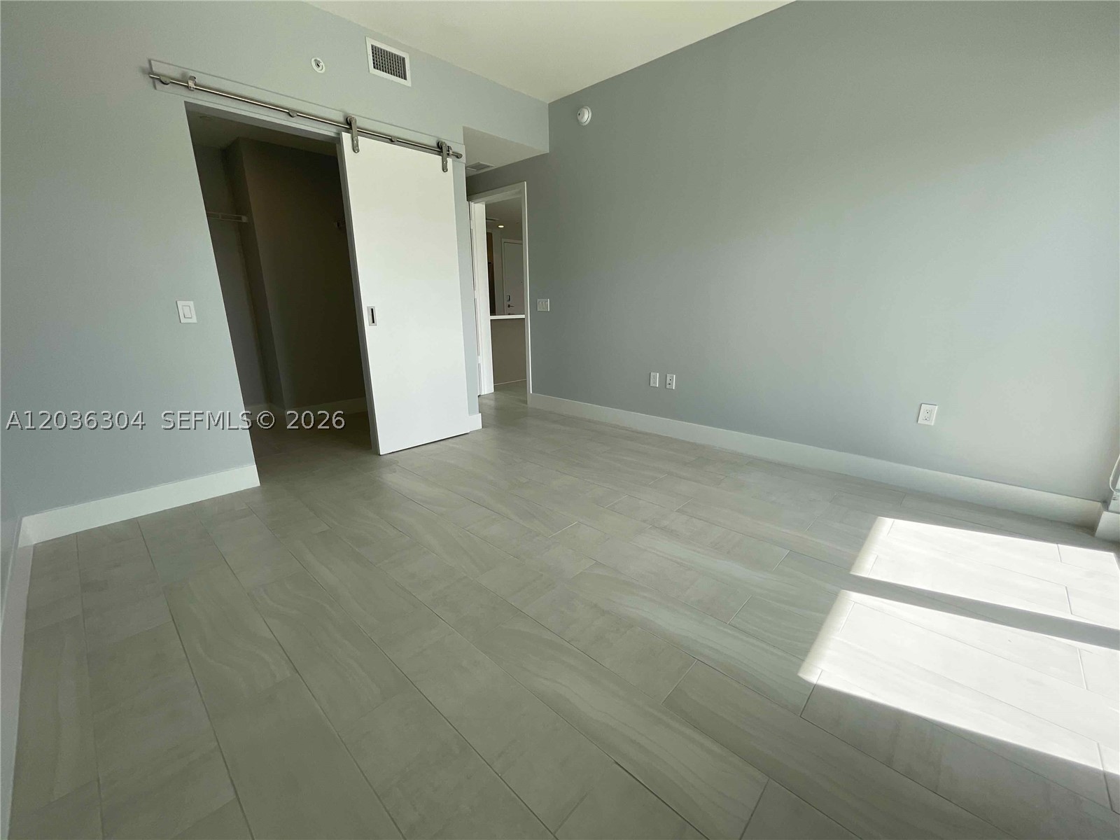 METROPICA NORTH TOWER ONE - Residential Lease