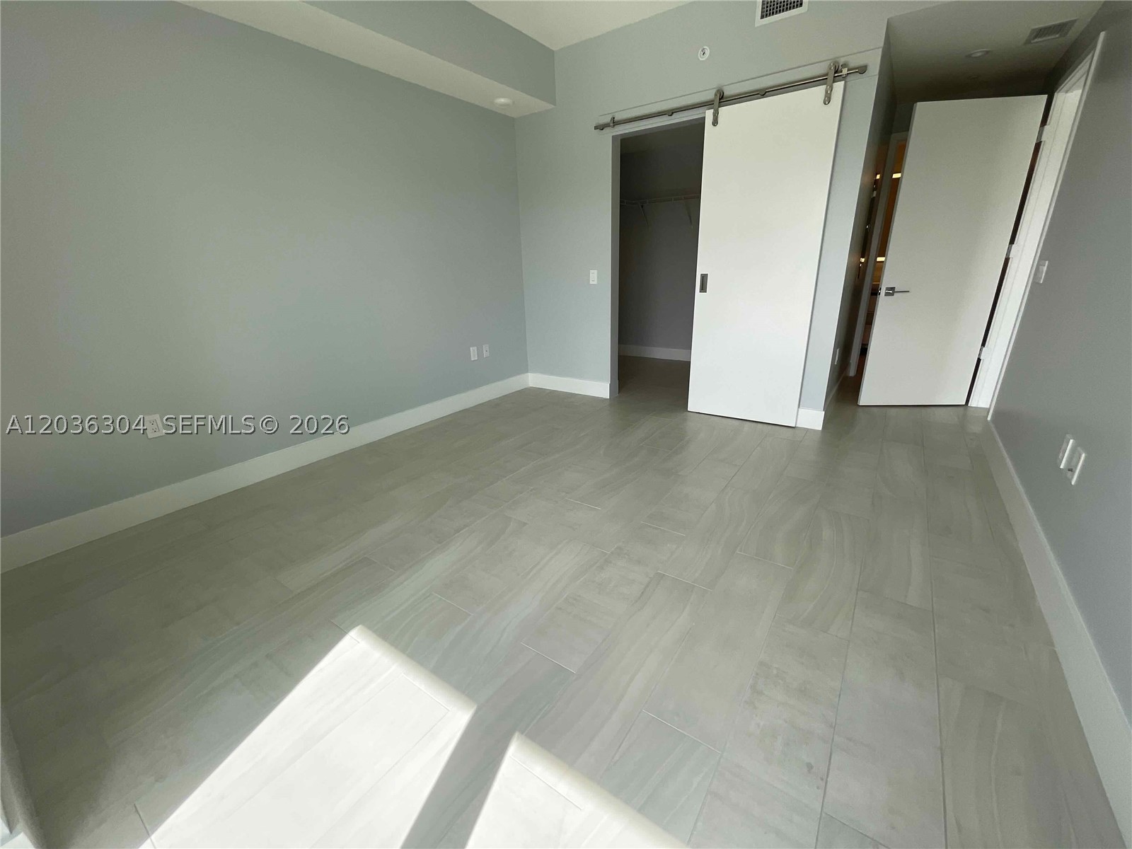 METROPICA NORTH TOWER ONE - Residential Lease