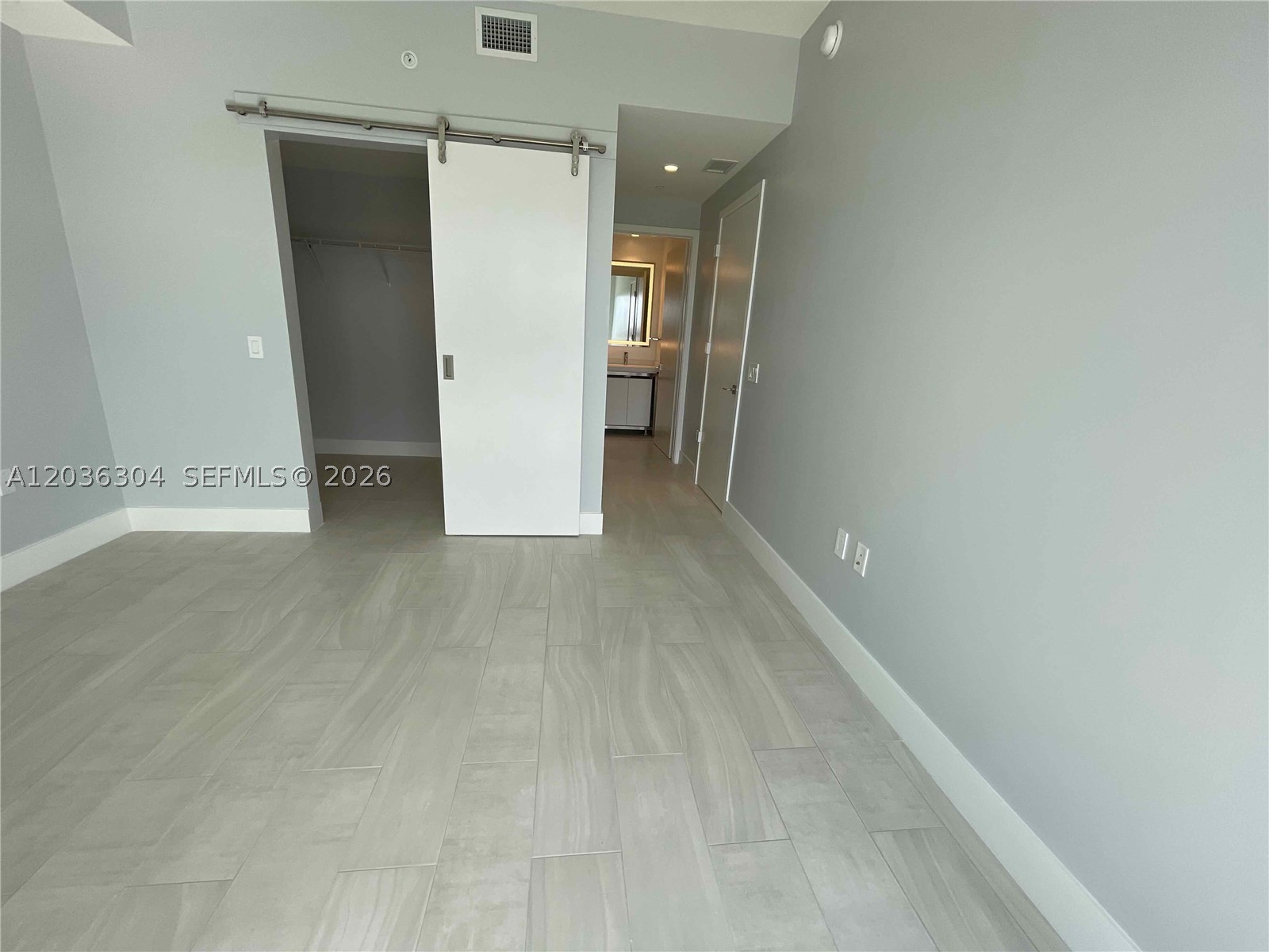METROPICA NORTH TOWER ONE - Residential Lease
