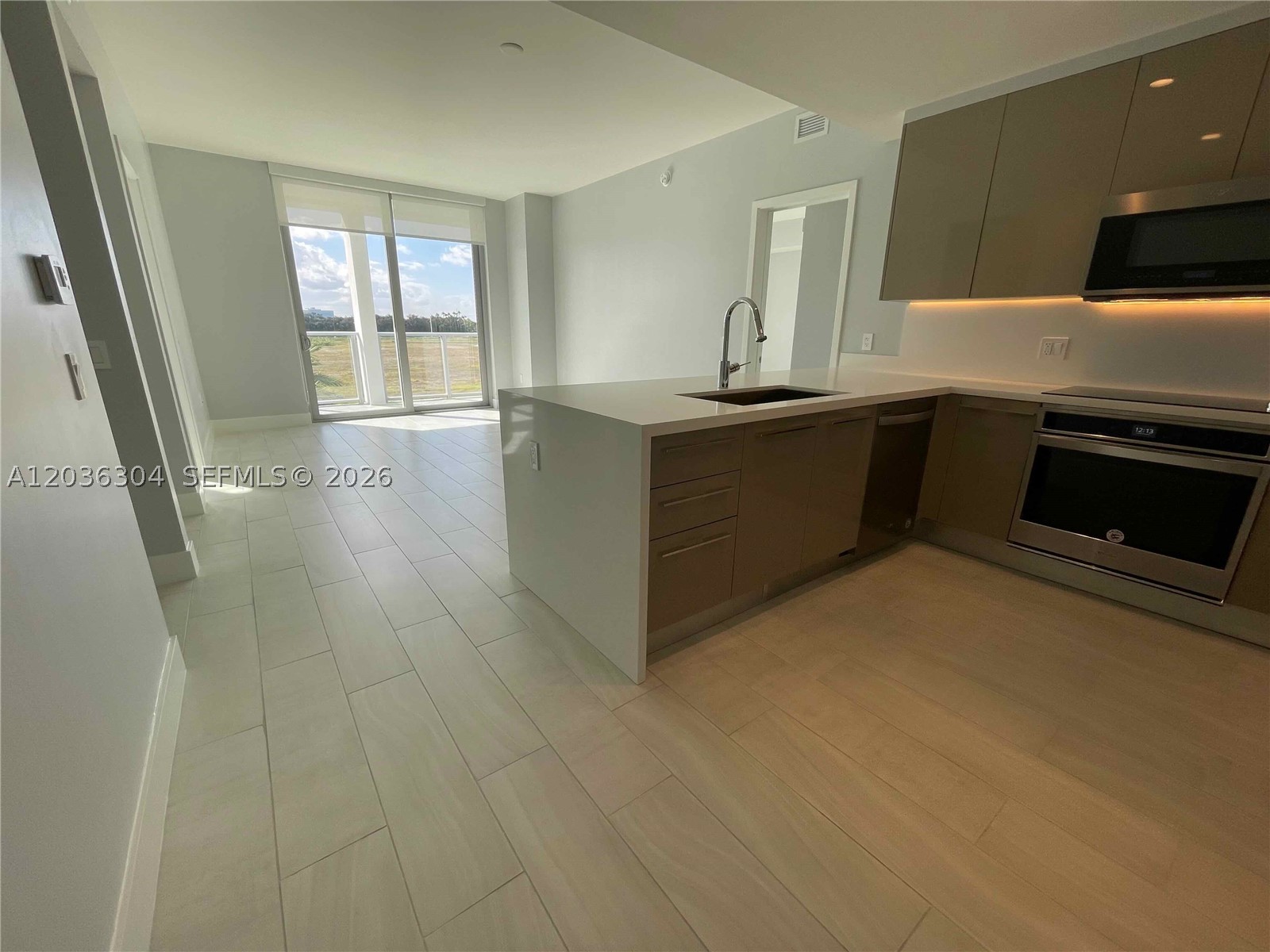 METROPICA NORTH TOWER ONE - Residential Lease