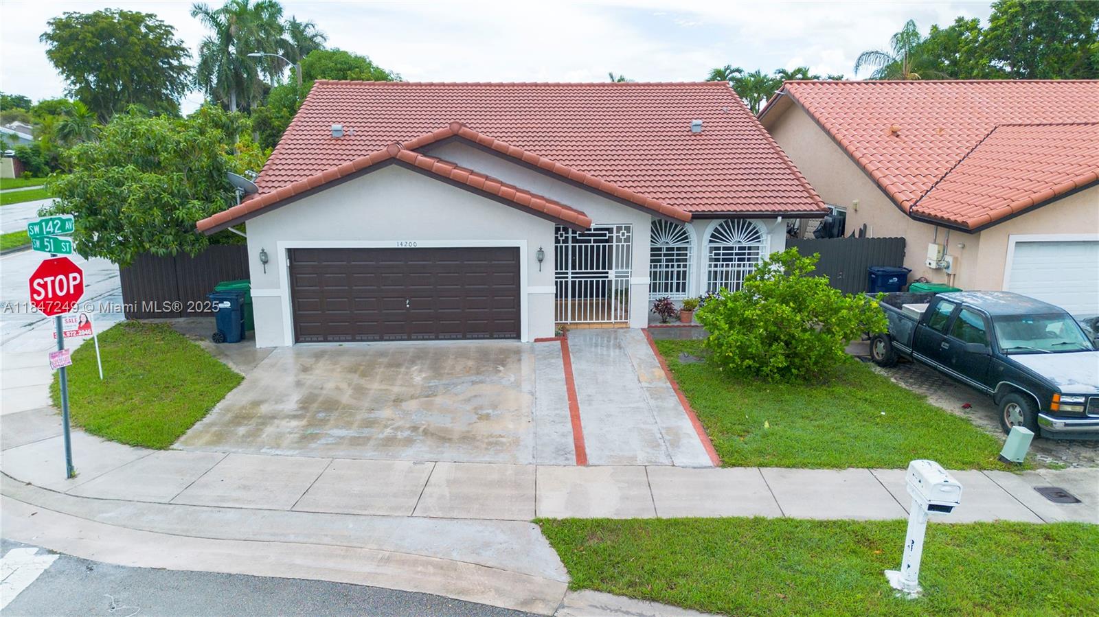 Awesome HOME!!! 4 Large Bedrooms, 2 Baths, Covered Terrace, 2 Car Garage, Corner Lot with fruit trees. Excellent schools in the area (including Charter Schools) 
***House was re-roofed in 2013***