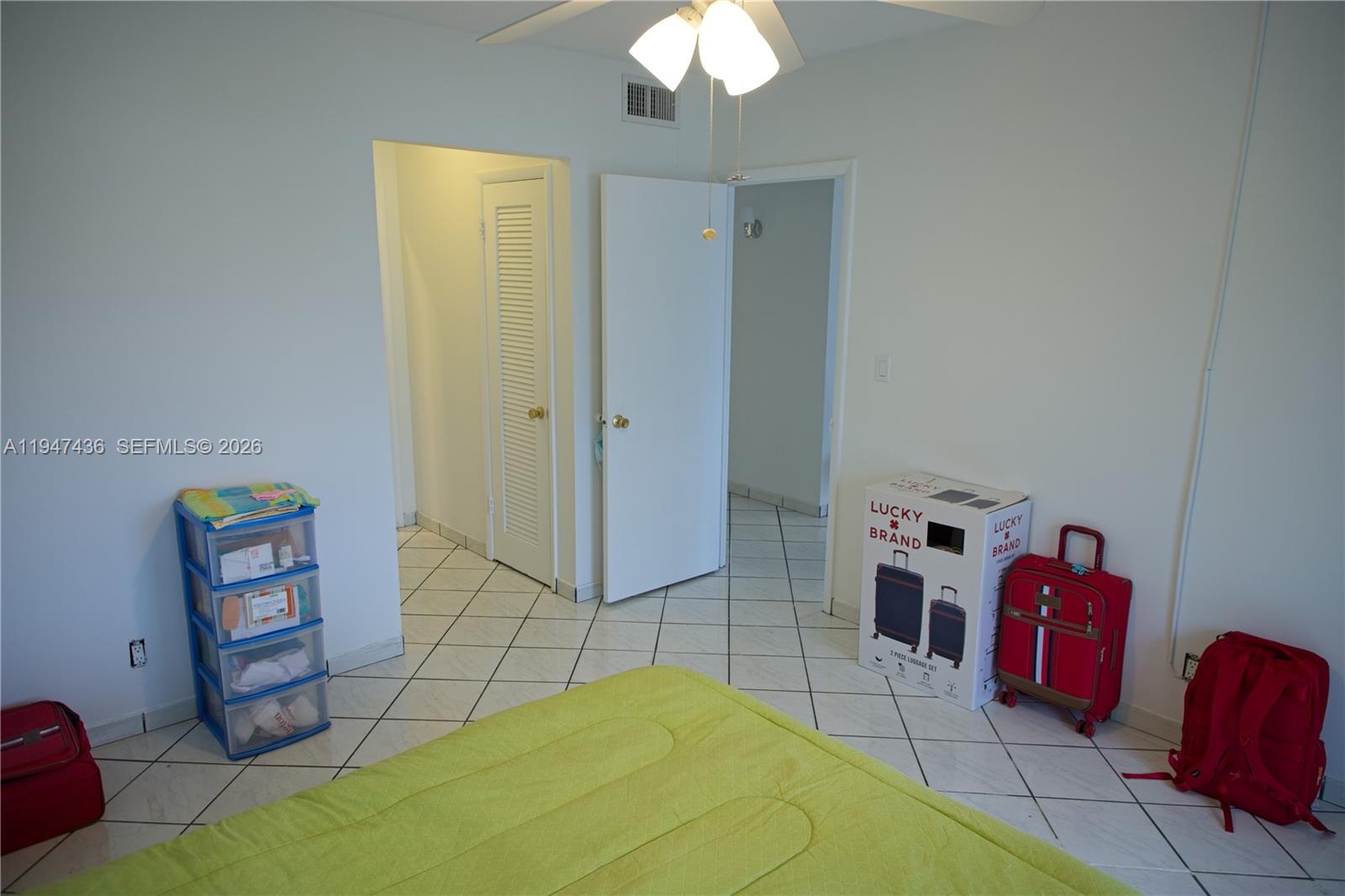 SHERIDAN LAKES CONDO APTS - Residential