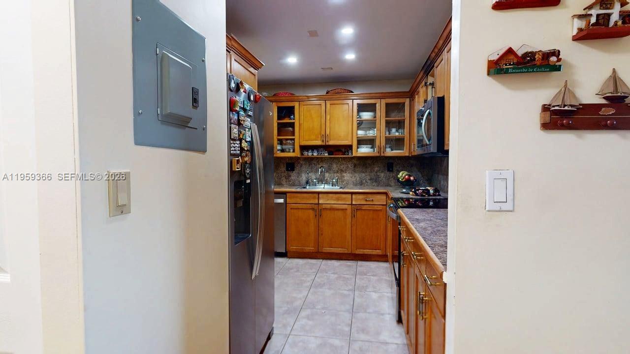 OLYMPUS CONDO - Residential