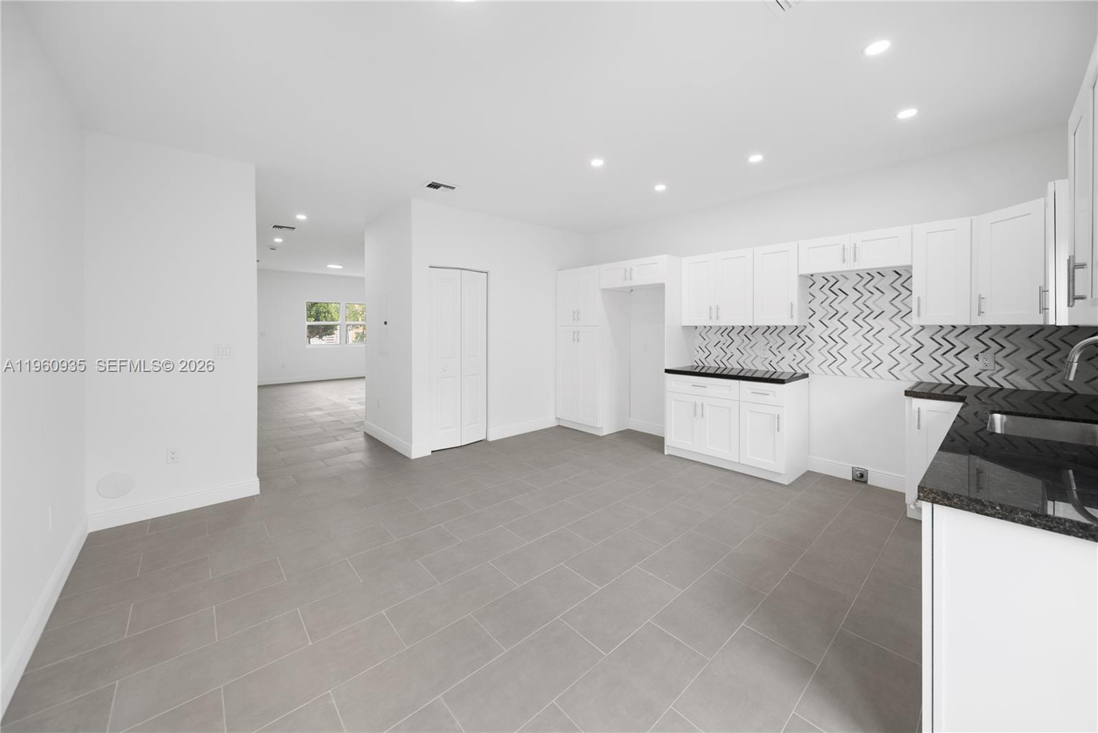 BUENA VISTA GARDENS - Residential